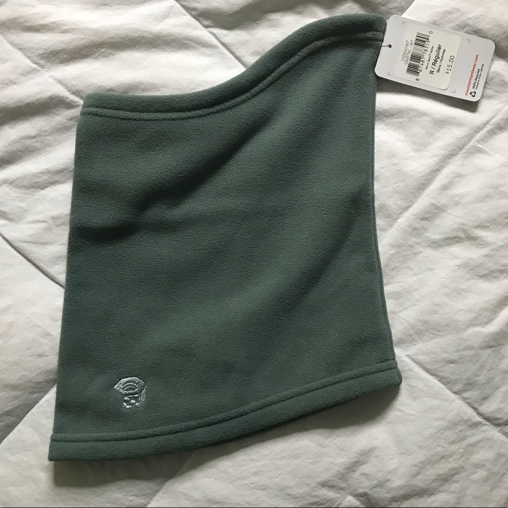 Mountain Hardwear Fleece Micro Neck Gaiter.